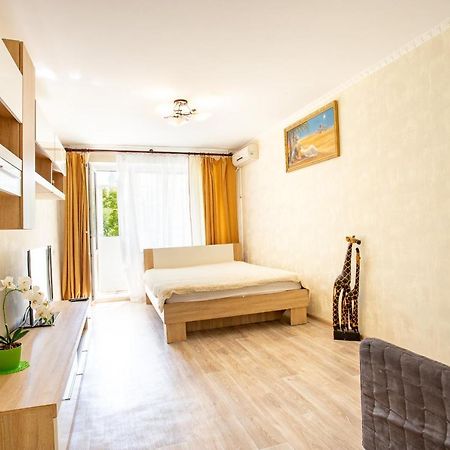 Apartment On Central Avenue-3 Slobodskaya Mykolaiv Exterior photo